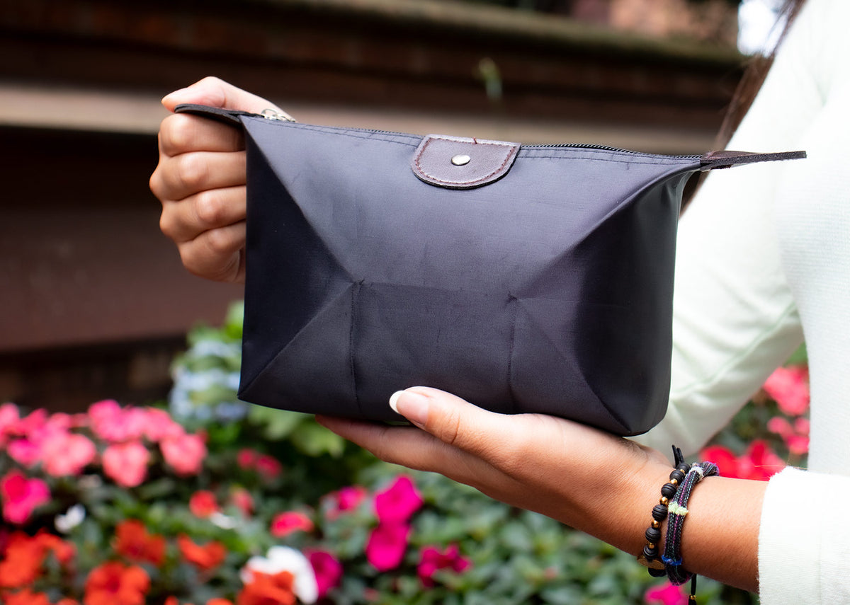 Cosmetiquera Dainty - Negro
